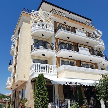 Семеен Хотел Прованс Ахелой Exterior foto
